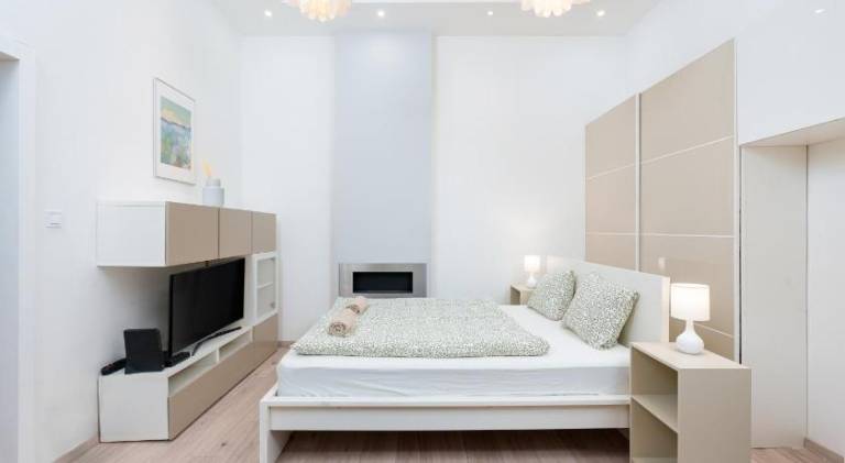 Rental apartment | Close to Hungarian Parliament Building | Suitable for remote work | Pet-friendly — photo 2