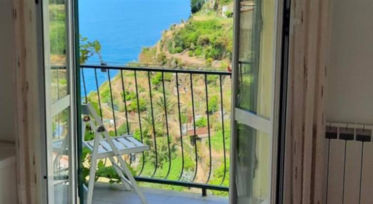 Rental apartment with terrace — photo 2