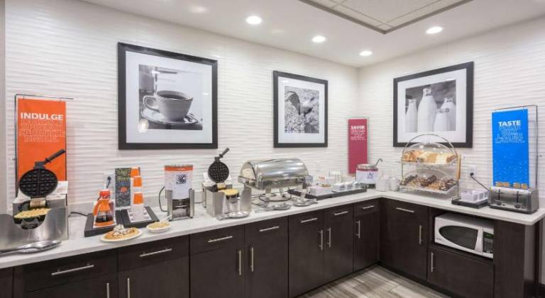 Hampton Inn Buffalo/Hamburg — photo 2
