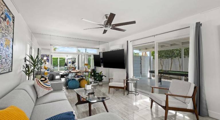 Fully equipped house with jacuzzi, yard & private pool | Perfect for remote work | Dogs allowed — photo 2