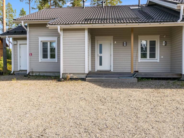 Vacation home with patio & sauna | Nature view in Sotkamo