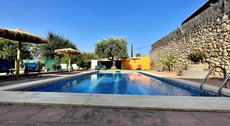 Rental apartment with pool in Córdoba