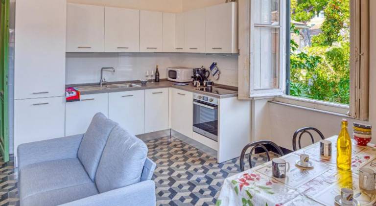 Apartment with 2 rooms for 6 persons — photo 4