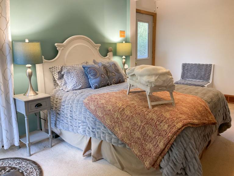 3 bedroom - Sleeps up to 8 at Love Lake Hacienda — photo 5