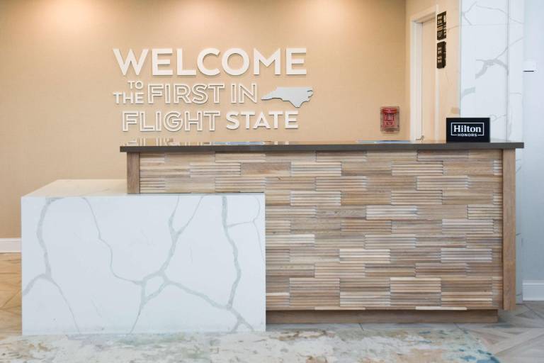 Hampton Inn & Suites Charlotte/SouthPark at Phillips Place — photo 5