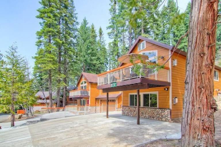 House  Yosemite West