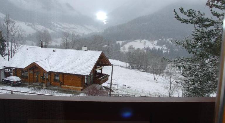 Apartment with terrace, BBQ & garden | Close to the ski | Pet-friendly — photo 3