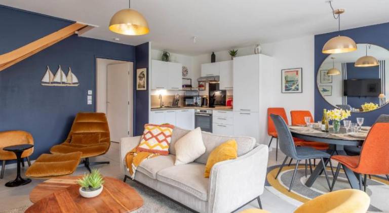 Vacation home with 3 rooms for 6 persons in Montreuil