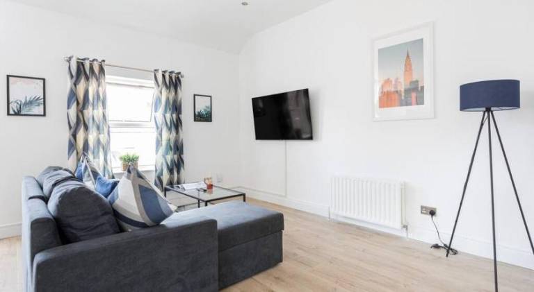 Top Floor, City Centre, Parking in Belfast