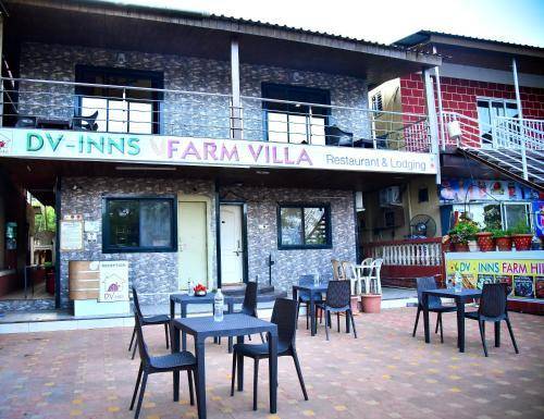 DV INNS FARMVILLA Besides Strawberry Farms