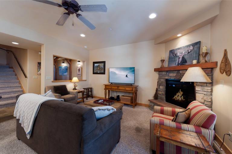 Pet Friendly Black Bear Townhome across from Purgatory - Views - Free Shuttle — photo 3