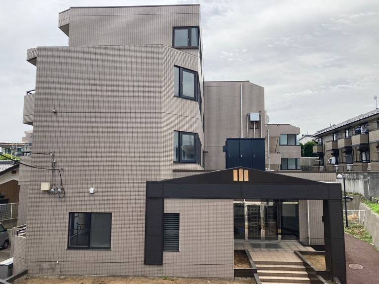 Apartment  5 Chome Higashiurawa