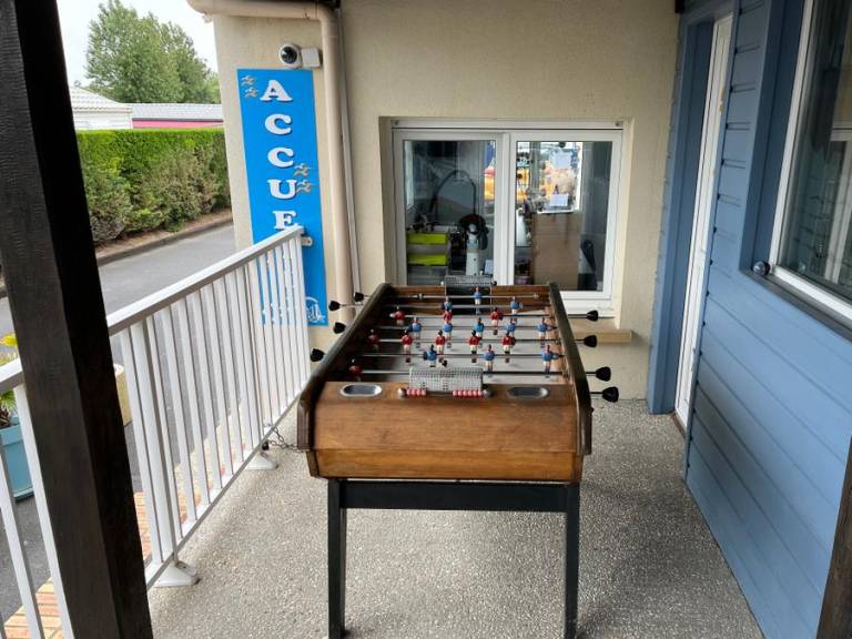 Mobile home with BBQ & terrace | Garden view — photo 3