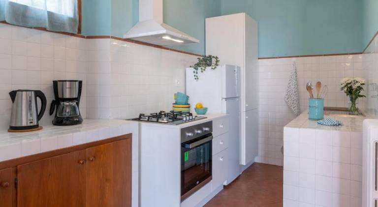 Fully equipped charming house with garden, terrace & grill | Next to the beach | Perfect for remote work | Pet-friendly — photo 4