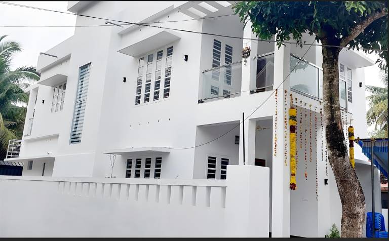 WHITEFORT ROHINI in Ambalapuzha