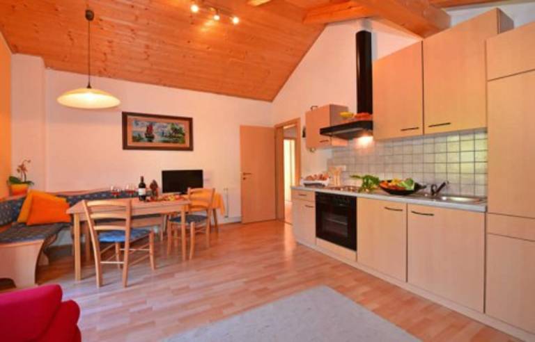 Apartment 'Bergblick' with Mountain View, Shared Terrace and Wi-Fi — photo 2