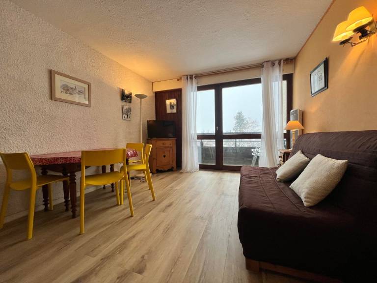 Apartment with 1 room for 4 persons — photo 2
