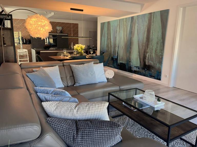FeWo Strandloft: Moderne 93m² Strandwohnung mit Meerblick-Balkon & Infrarotsauna — photo 4