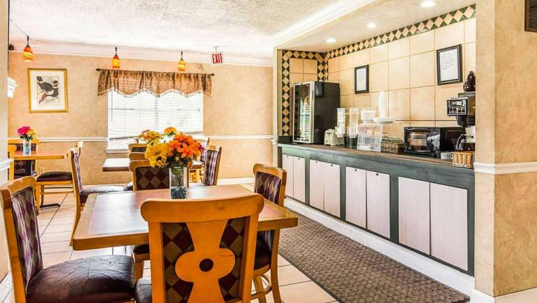 Magnuson Hotel Little Rock South — photo 4