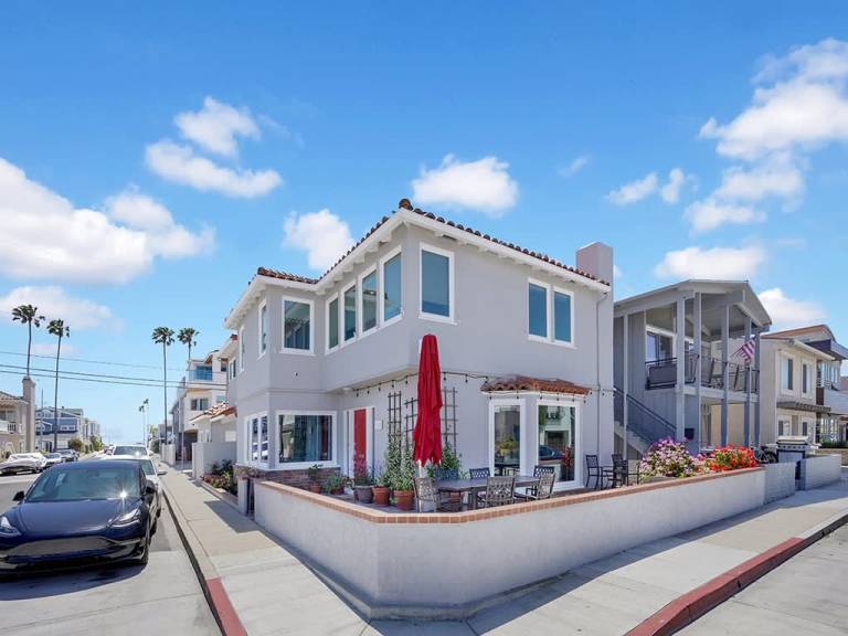 House  Balboa Island