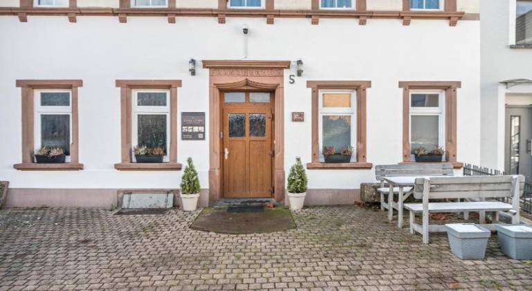 Apartment with barbecue & yard in Bitburg
