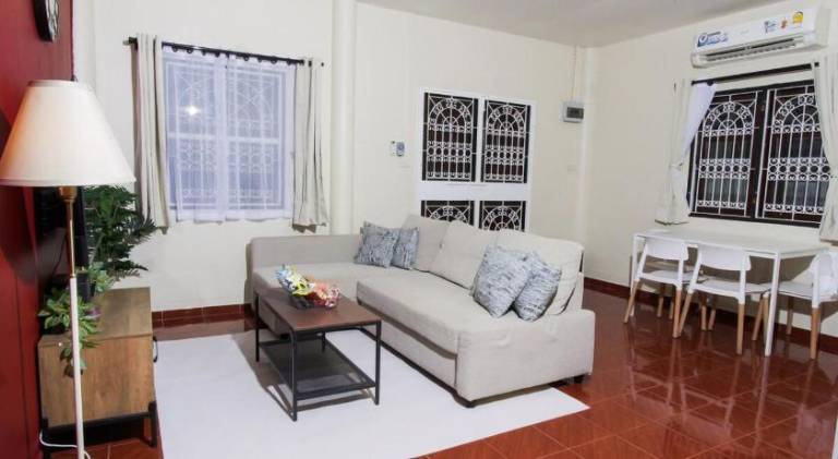 House with 2 rooms for 5 persons — photo 2