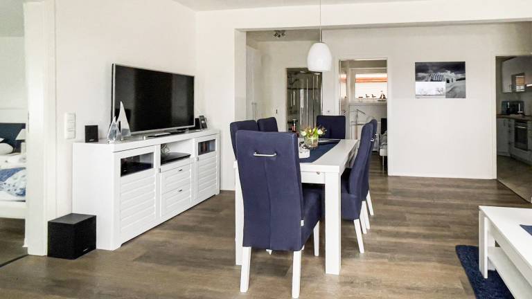 Family-friendly rental apartment with BBQ, sauna & garden | Water view | Beach nearby | Dogs allowed — photo 3