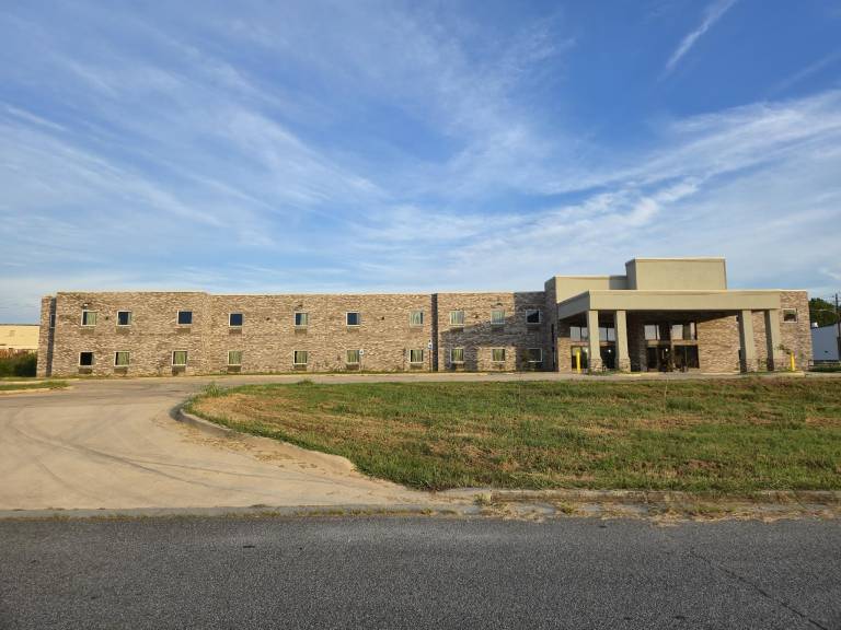 Red Lion Inn & Suites Adairsville in Adairsville, GA