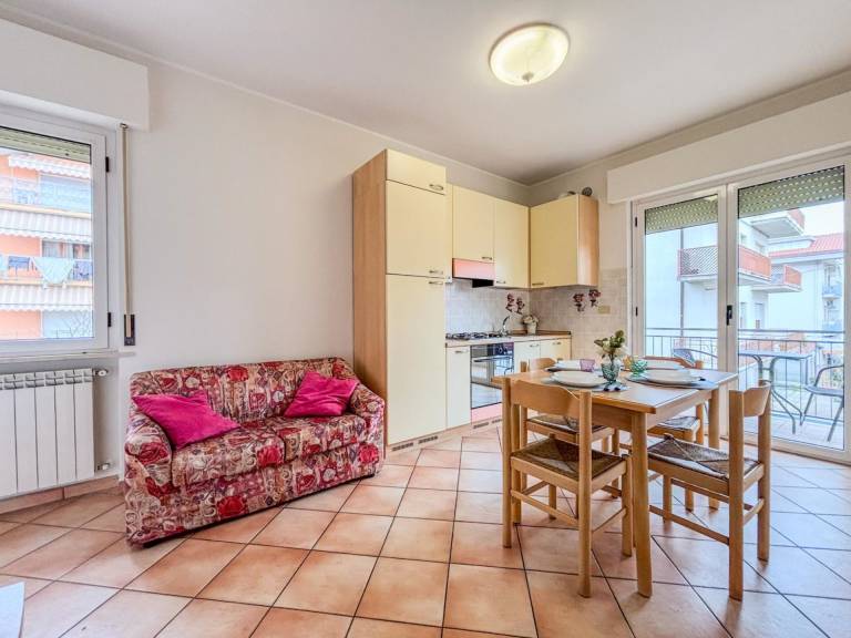 Apartment | Beach nearby | Pets are welcome — photo 2