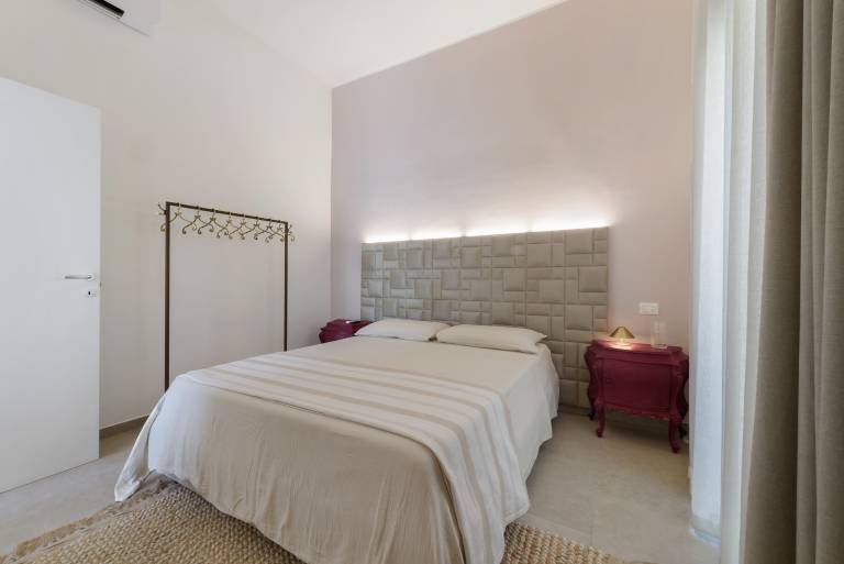 Suite with Garden, Private Parking, and Self-Service Breakfast Included in Como — photo 3