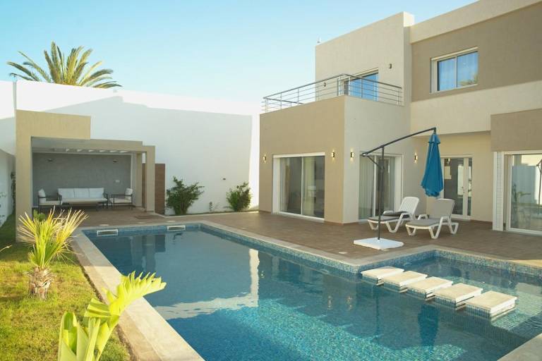 Villa with 3 rooms for 6 persons in L'Aquila