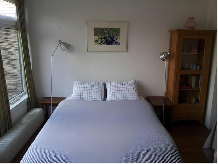 Bed & Breakfast 28 Appartement met Prive Tuin