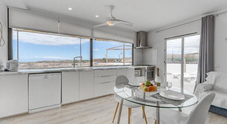Apartment with barbecue & terrace — photo 5