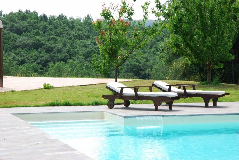 Rental apartment with garden, private pool & grill — photo 3