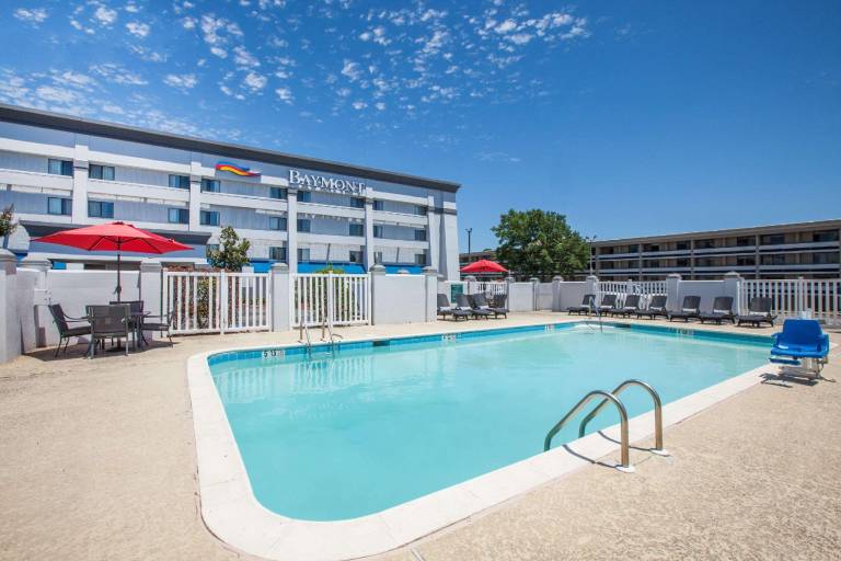 Baymont by Wyndham Texarkana — photo 3