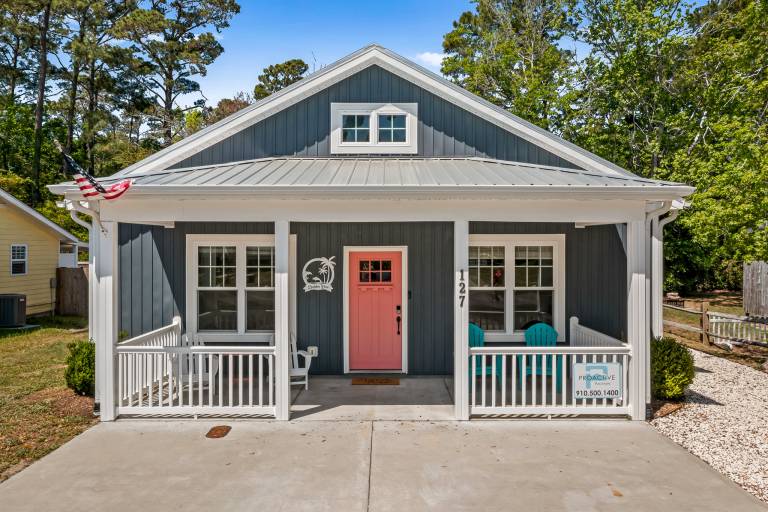 House  Oak Island