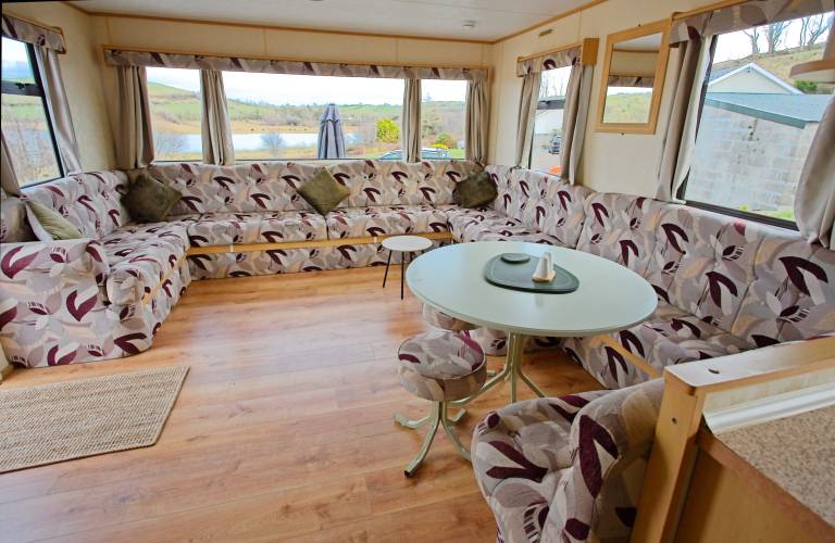 Mobile Home Sleeps 6 Pets Ok Parking