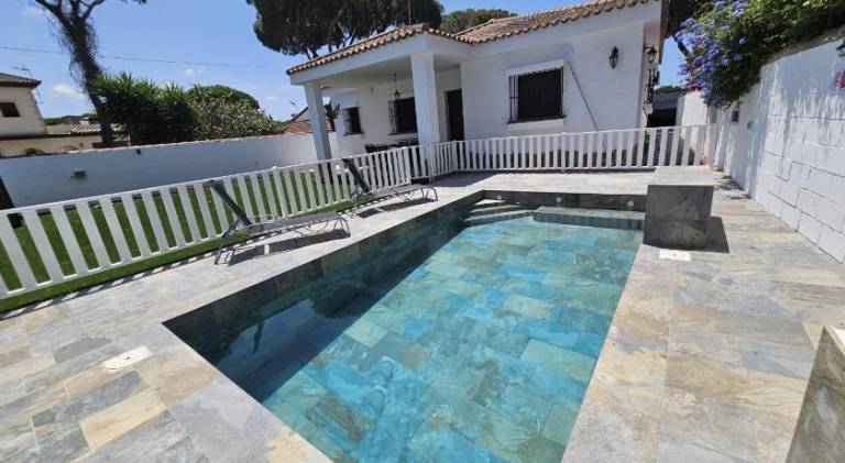 Big house with pool | Pets are welcome in Chiclana de la Frontera