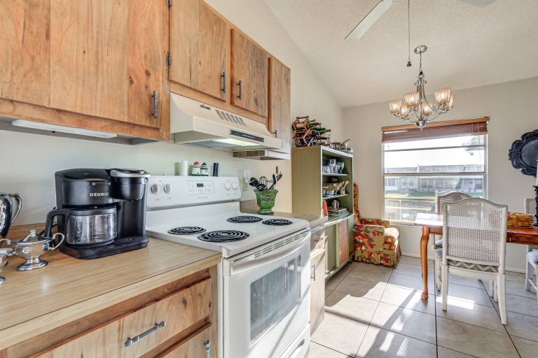 Pool Access: Condo 4 Mi to Bradenton Riverwalk! — photo 5