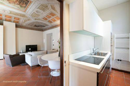 Apartment with terrace — photo 5