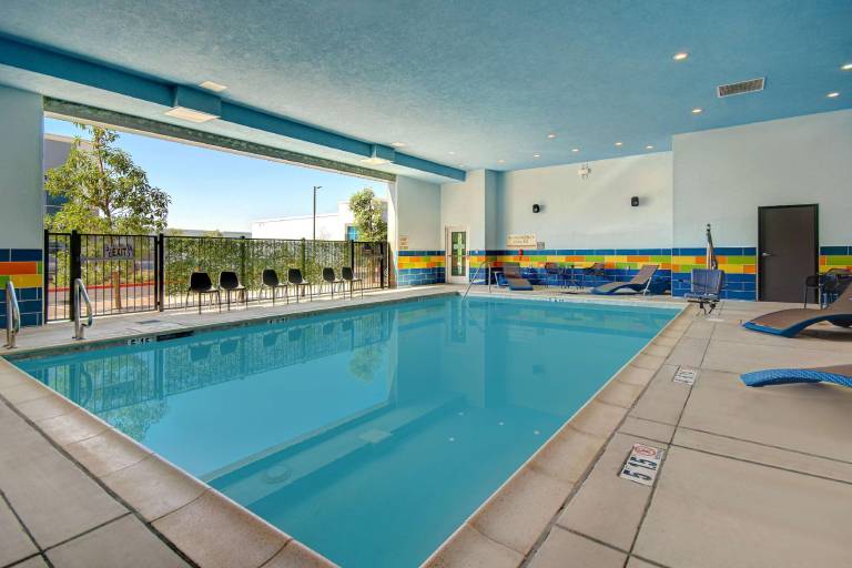 Hampton Inn & Suites Ontario Rancho Cucamonga — photo 2