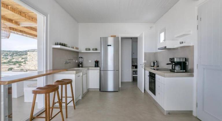 Villa with BBQ, terrace & garden — photo 4