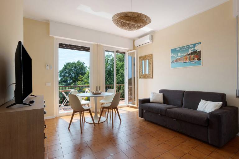 Apartment 'Casa Blu' with Sea View, Wi-Fi and Air Conditioning — photo 4