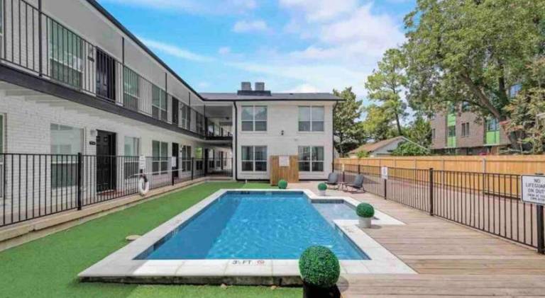 Charming rental apartment with pool | Dogs allowed — photo 4