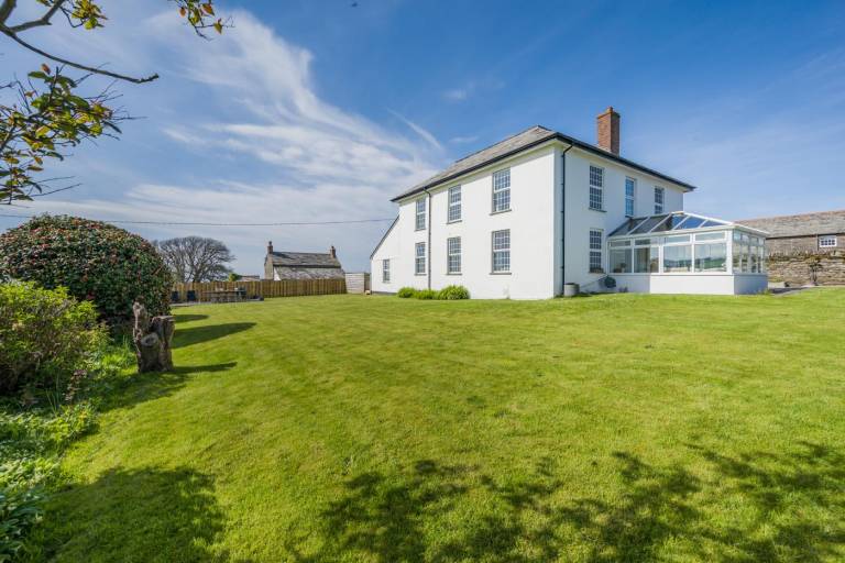 Fully equipped cottage with garden & BBQ | Dogs allowed — photo 2