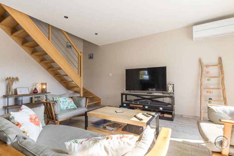 Fully equipped charming gite with terrace, barbeque & yard | Dogs allowed — photo 3