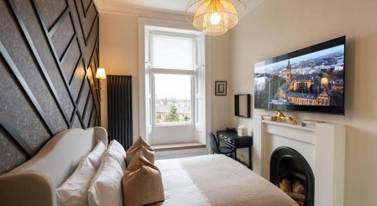 Holiday apartment with 2 rooms for 3 persons in Glasgow
