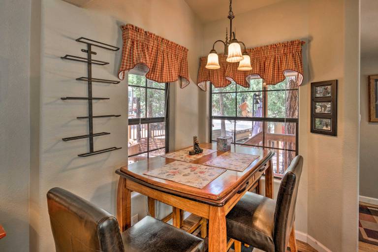 Gateway to Sunrise Resort! Show Low Cabin w/ Deck — photo 2