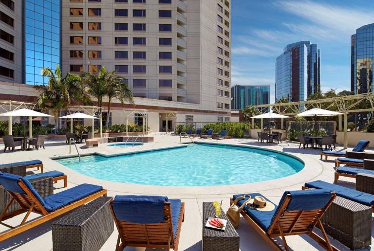 Hilton Long Beach — photo 3