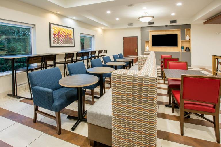 Holiday Inn Express Hotel & Suites Dallas - Grand Prairie I-20 By IHG — photo 4